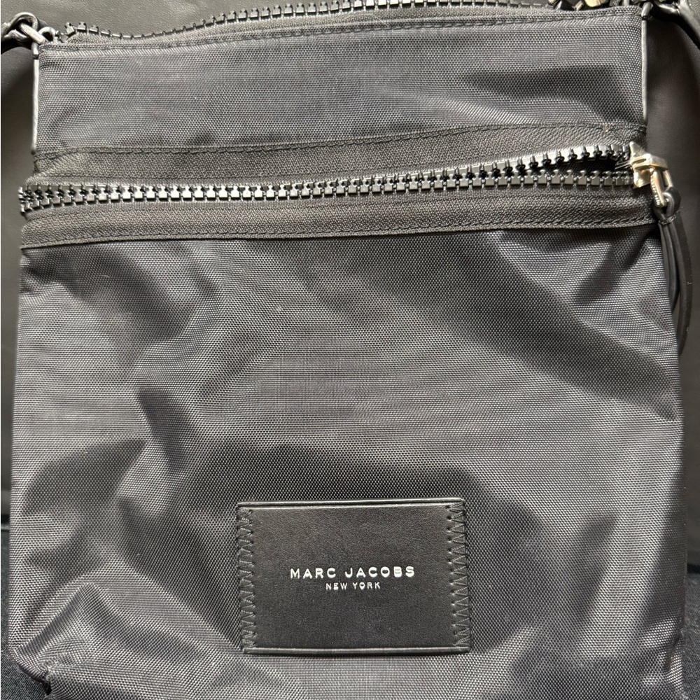 Marc Jacobs Black Nylon Messenger Crossbody Bag - Picture 4 of 8